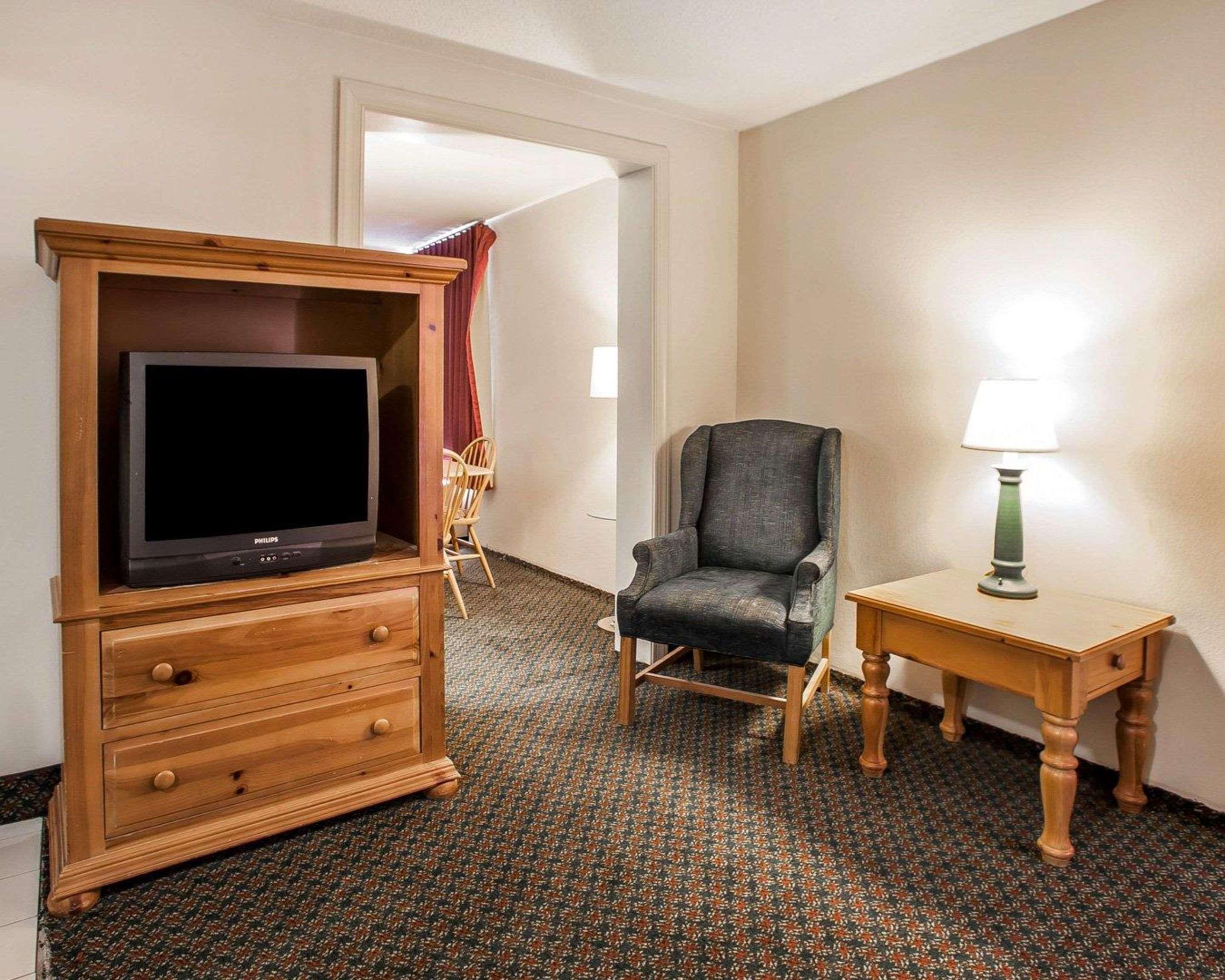 Comfort Inn & Suites Wyomissing-Reading Exterior foto